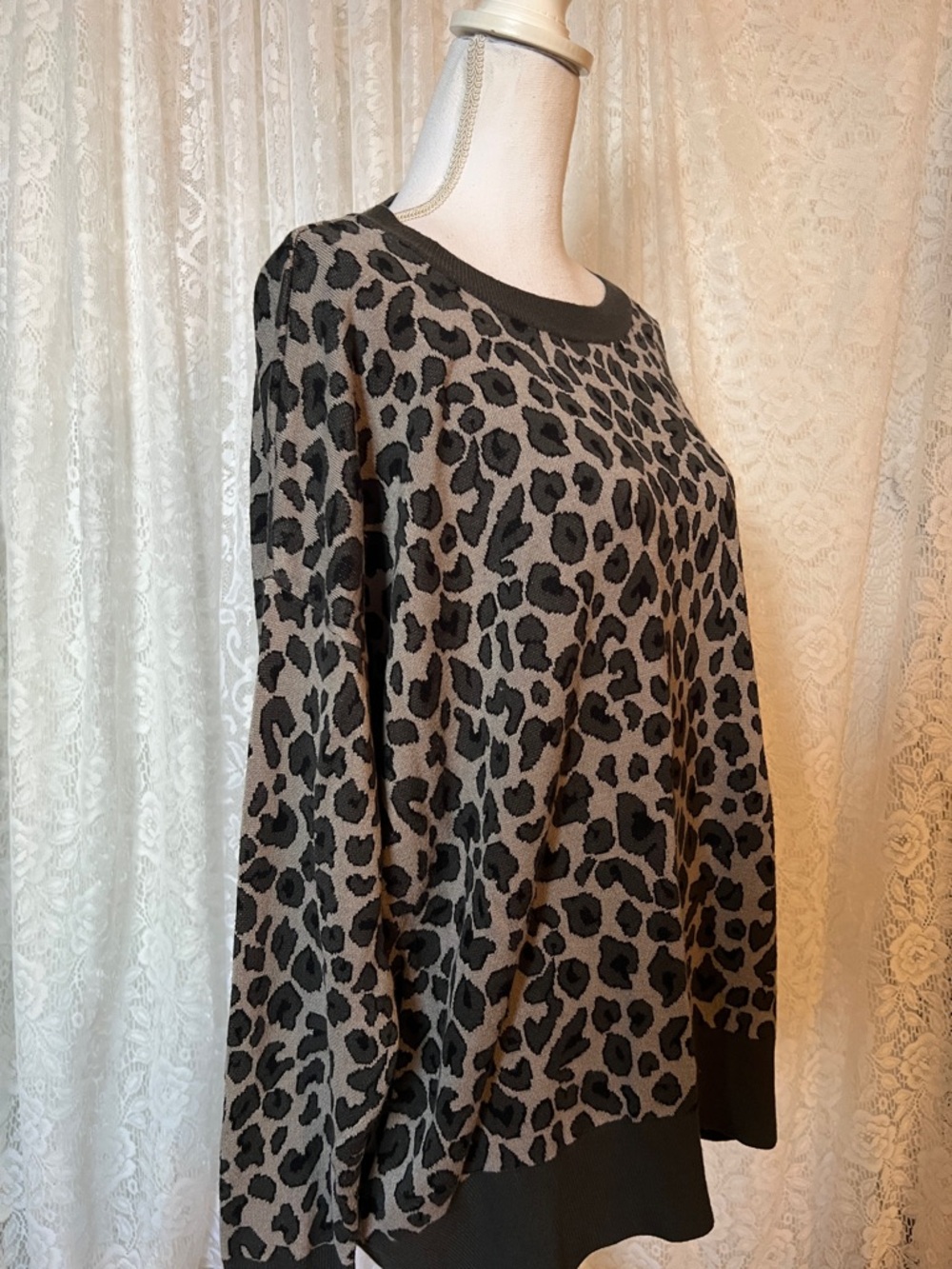 Isaac Mizrahi Leopard Print Sweater - Picture 5 of 7